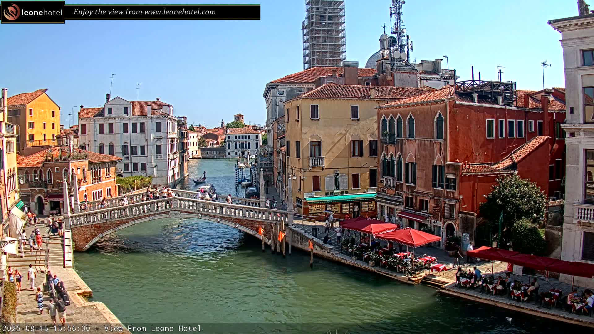 Venice, Canal of Cannaregio , Ponte delle Guglie Bridge Live Cam - Venice, Veneto, Italy