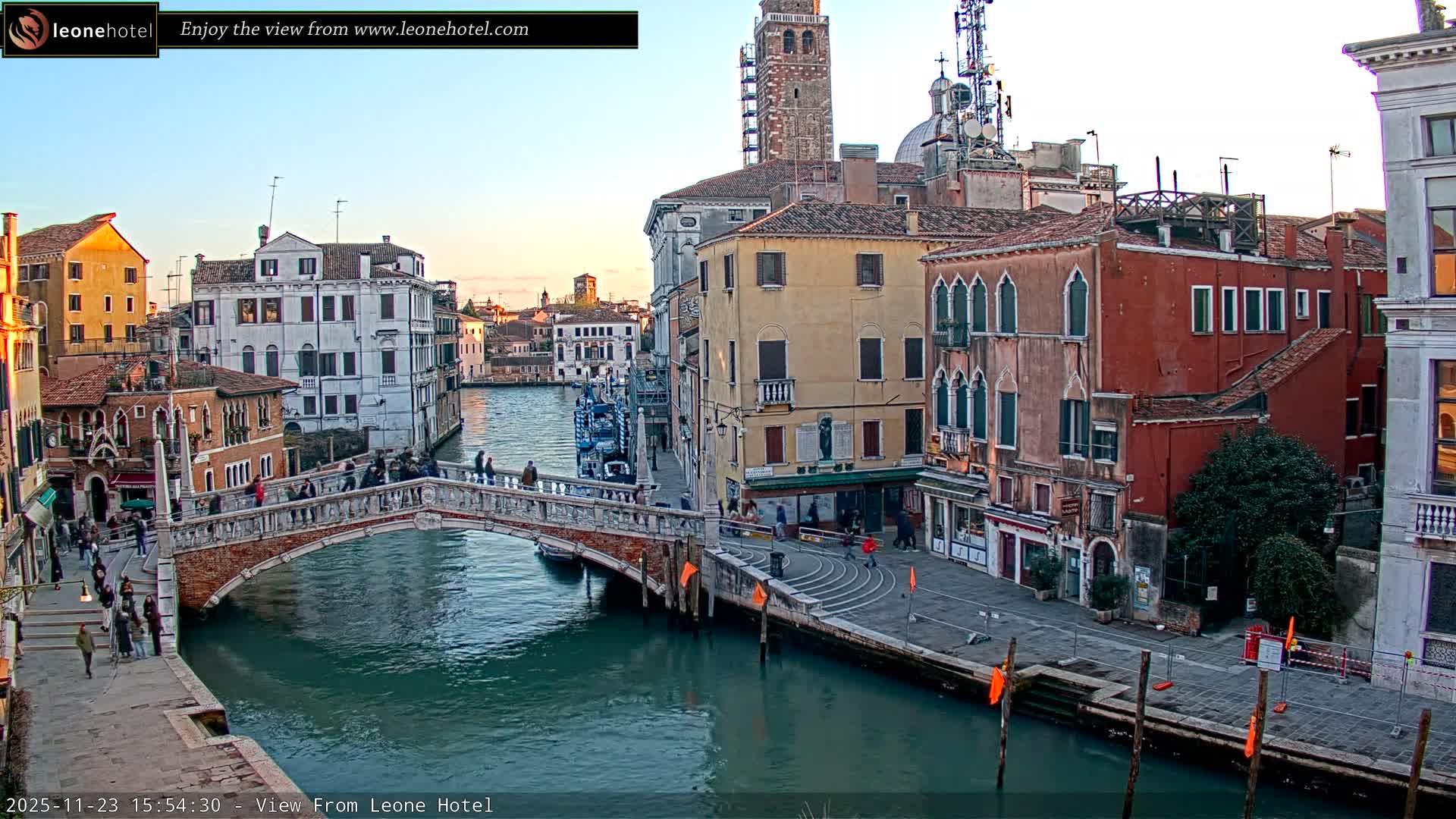Venice, Canal of Cannaregio , Ponte delle Guglie Bridge Live Cam - Venice, Veneto, Italy
