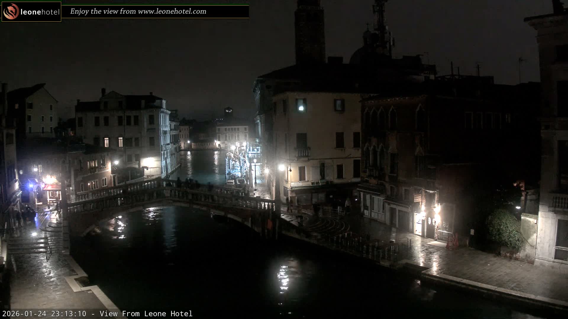 Venice, Canal of Cannaregio , Ponte delle Guglie Bridge Live Cam - Venice, Veneto, Italy