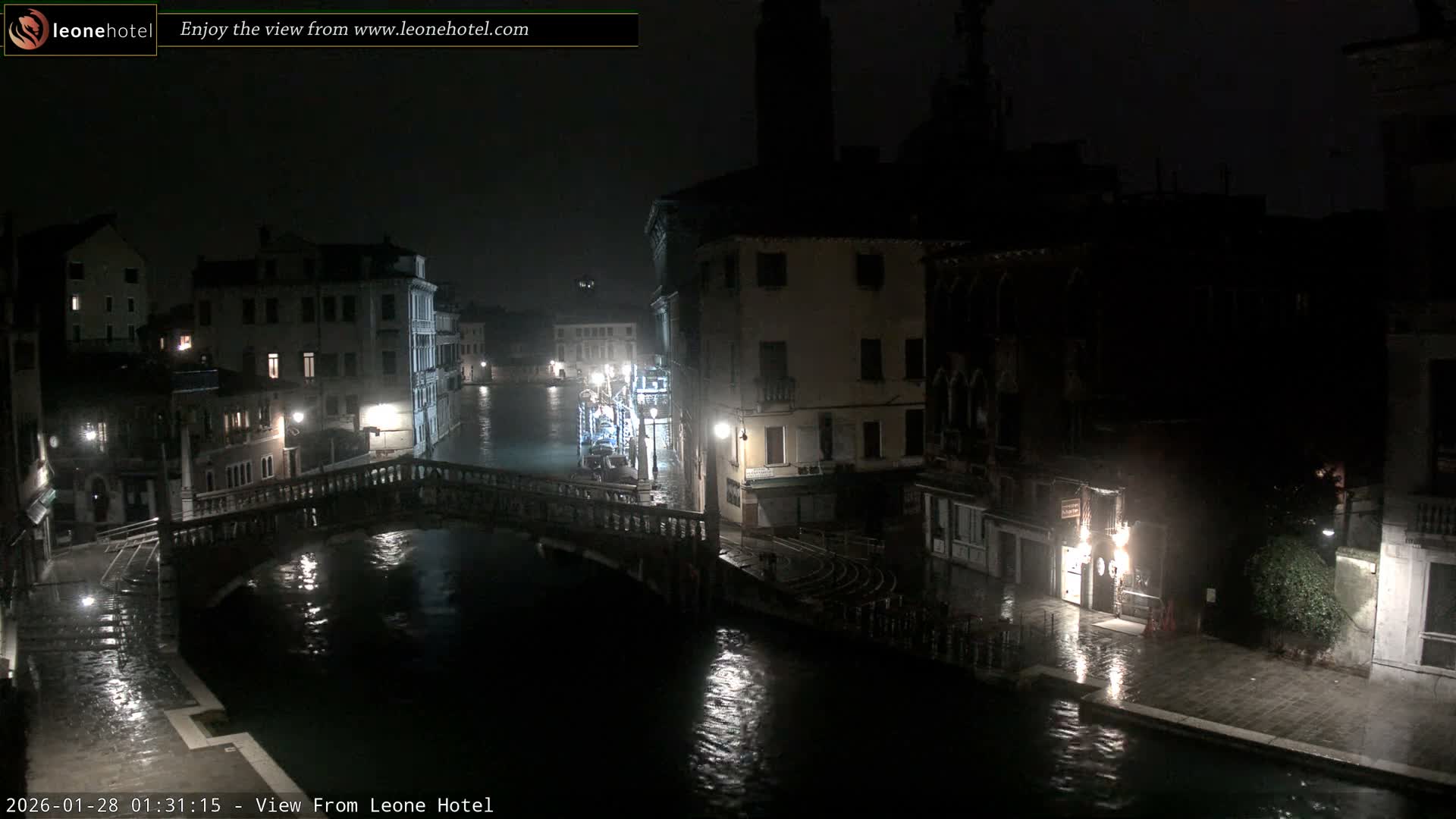 Venice, Canal of Cannaregio , Ponte delle Guglie Bridge Live Cam - Venice, Veneto, Italy
