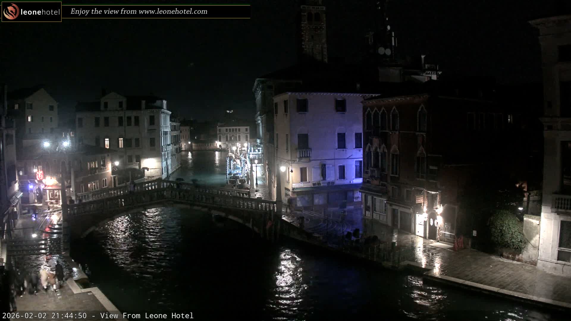 Venice, Canal of Cannaregio , Ponte delle Guglie Bridge Live Cam - Venice, Veneto, Italy