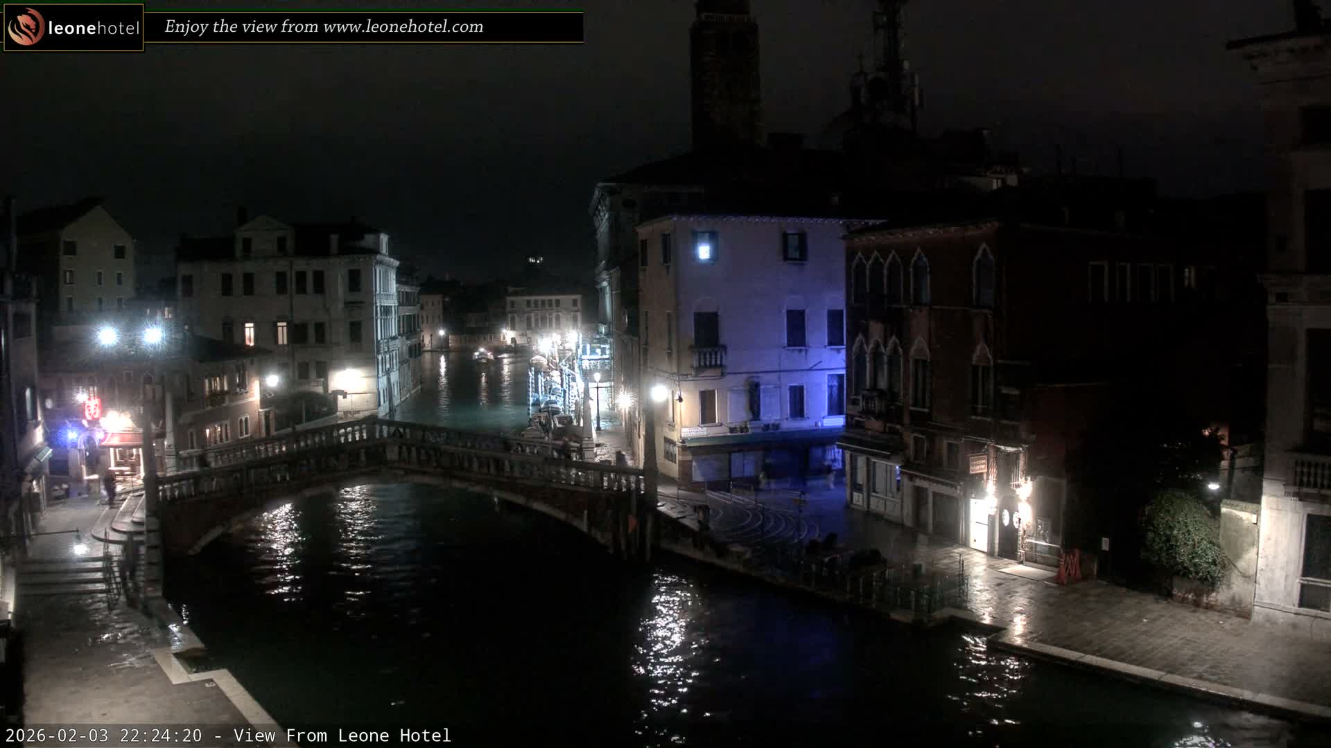 Venice, Canal of Cannaregio , Ponte delle Guglie Bridge Live Cam - Venice, Veneto, Italy