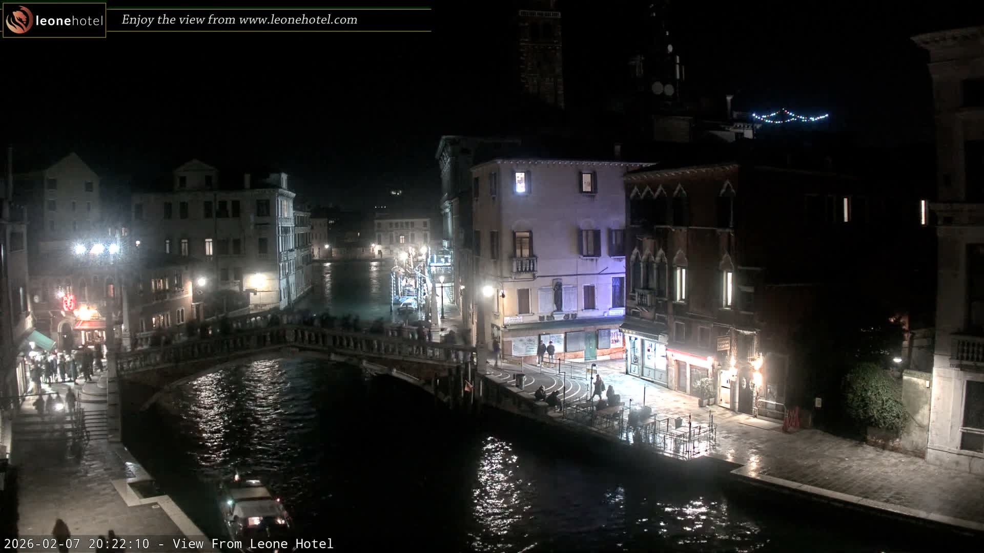 Venice, Canal of Cannaregio , Ponte delle Guglie Bridge Live Cam - Venice, Veneto, Italy