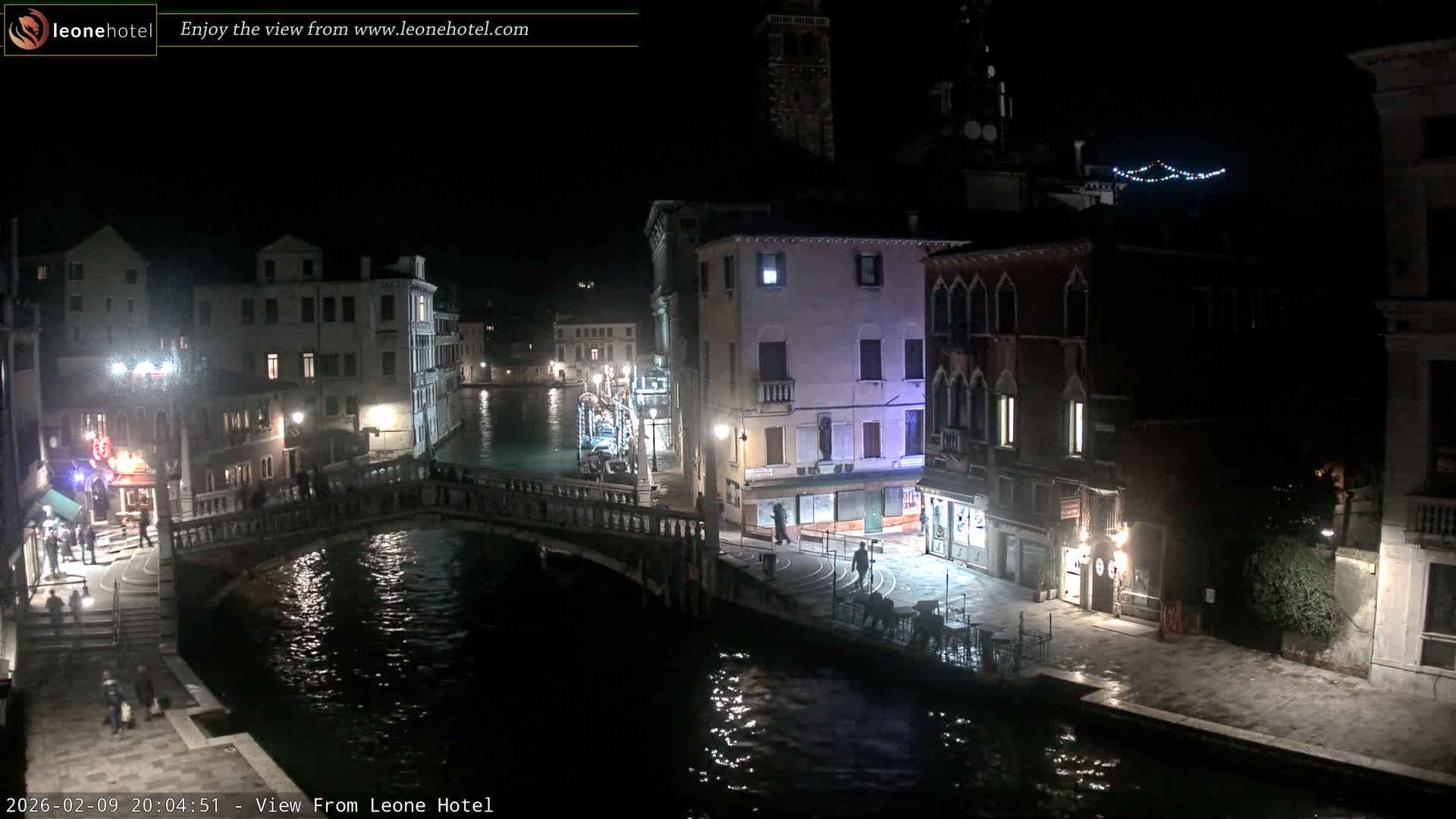 Venice, Canal of Cannaregio , Ponte delle Guglie Bridge Live Cam - Venice, Veneto, Italy