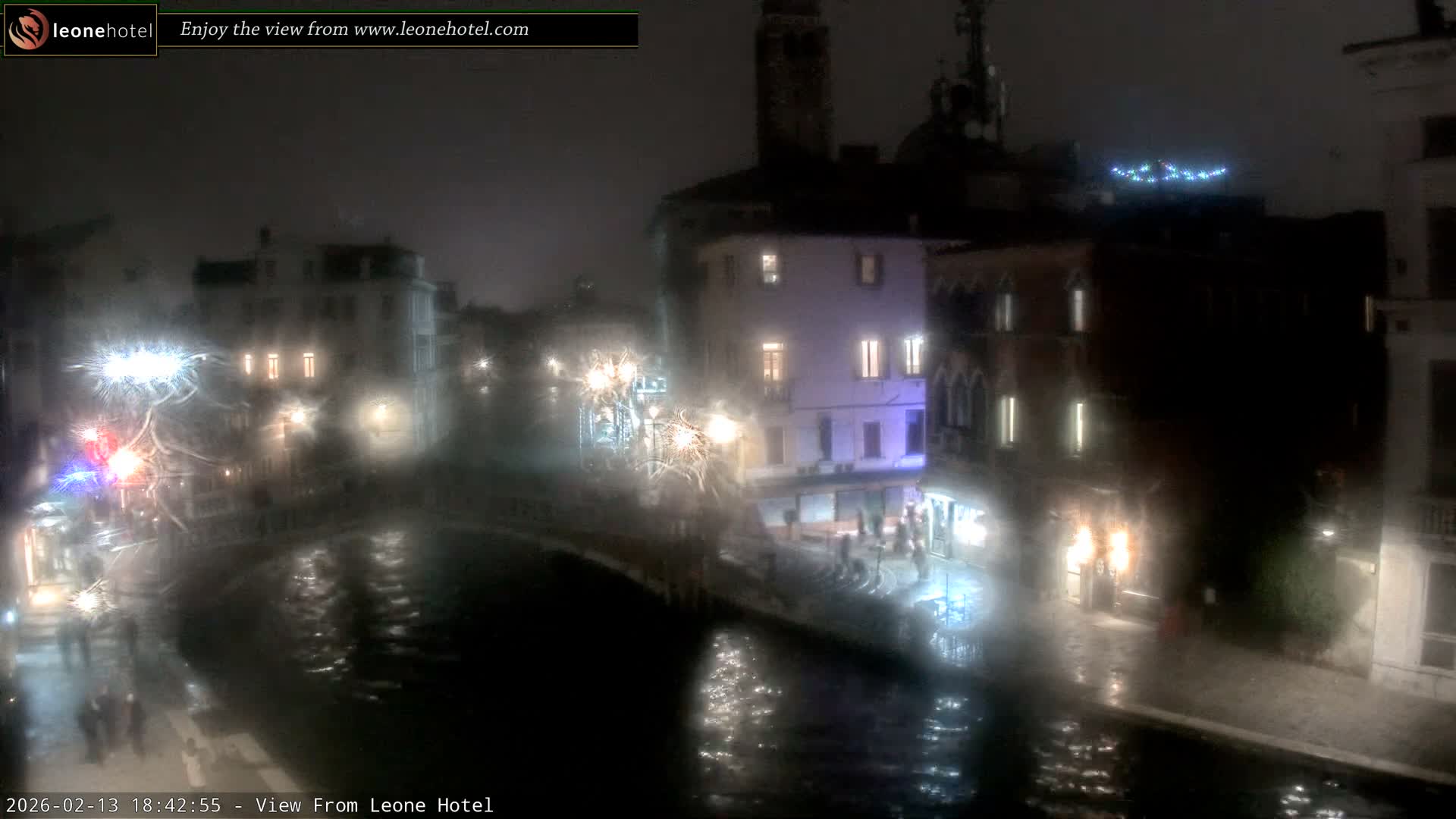 Venice, Canal of Cannaregio , Ponte delle Guglie Bridge Live Cam - Venice, Veneto, Italy