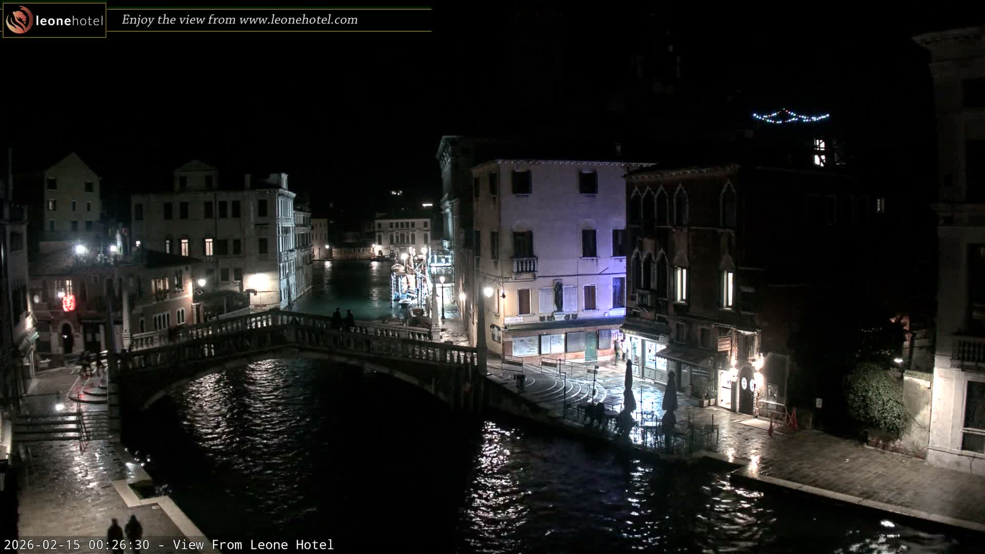 Venice, Canal of Cannaregio , Ponte delle Guglie Bridge Live Cam - Venice, Veneto, Italy