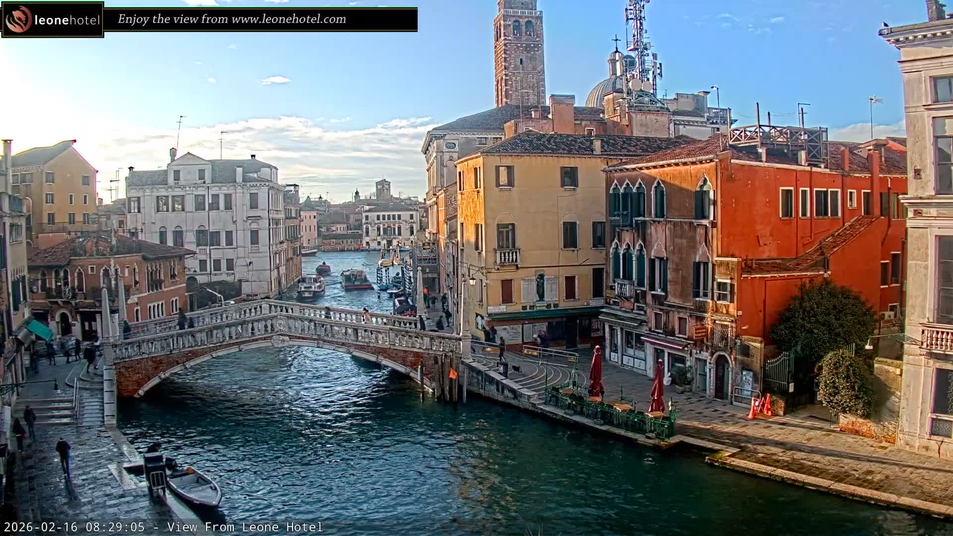 Venice, Canal of Cannaregio , Ponte delle Guglie Bridge Live Cam - Venice, Veneto, Italy
