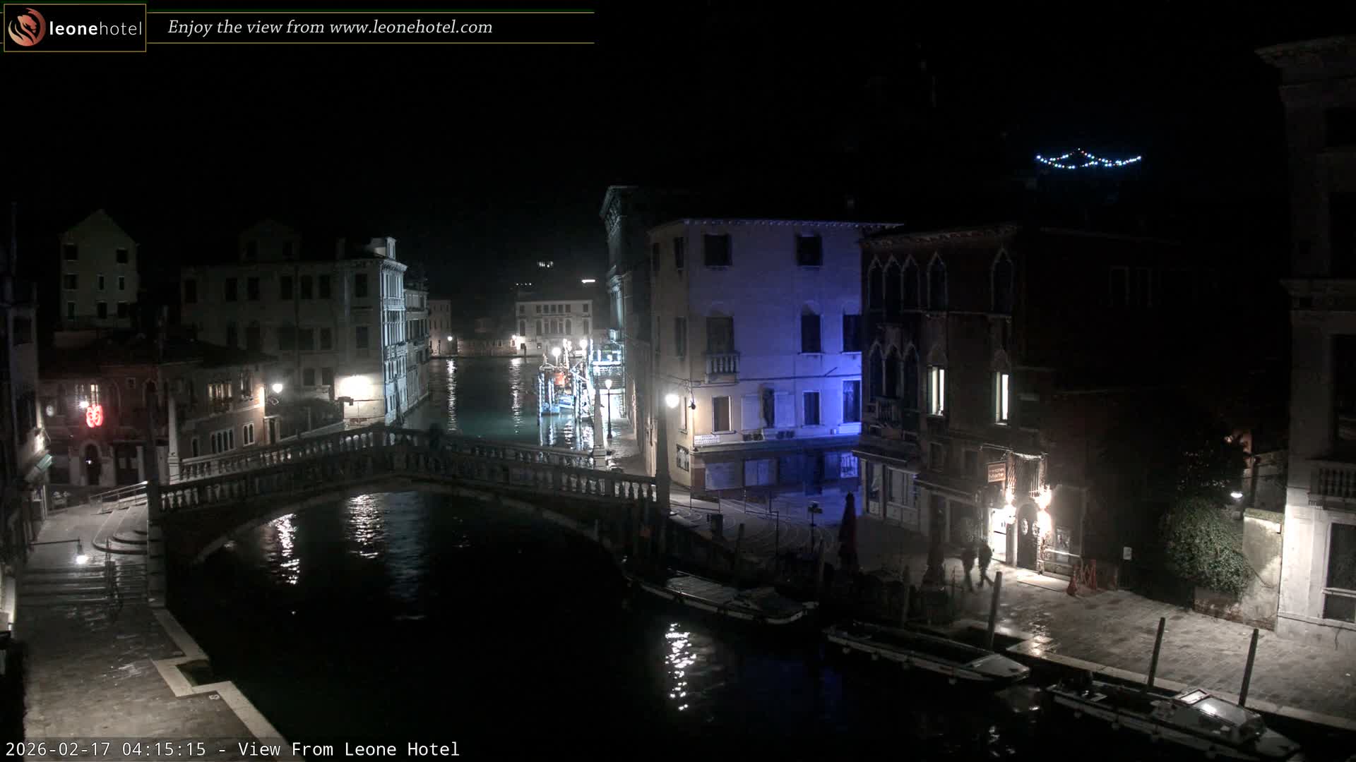 Venice, Canal of Cannaregio , Ponte delle Guglie Bridge Live Cam - Venice, Veneto, Italy