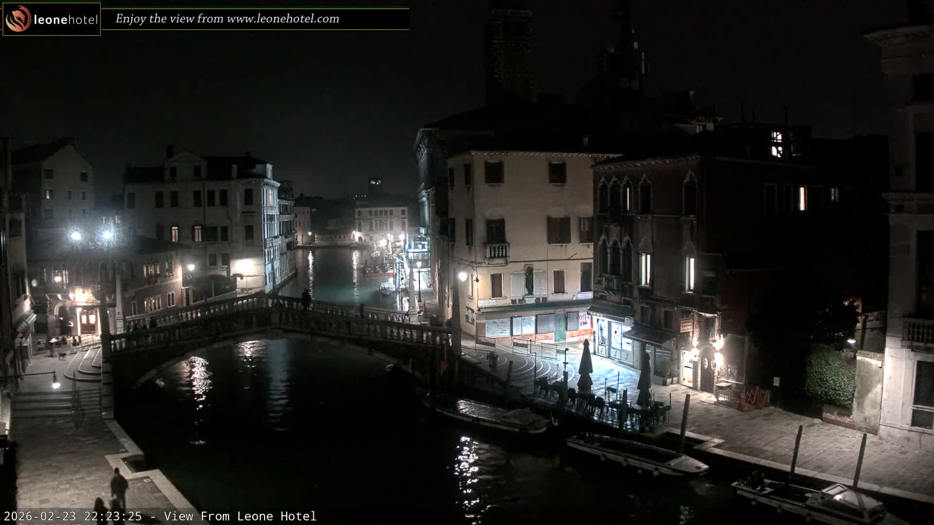 Venice, Canal of Cannaregio , Ponte delle Guglie Bridge Live Cam - Venice, Veneto, Italy