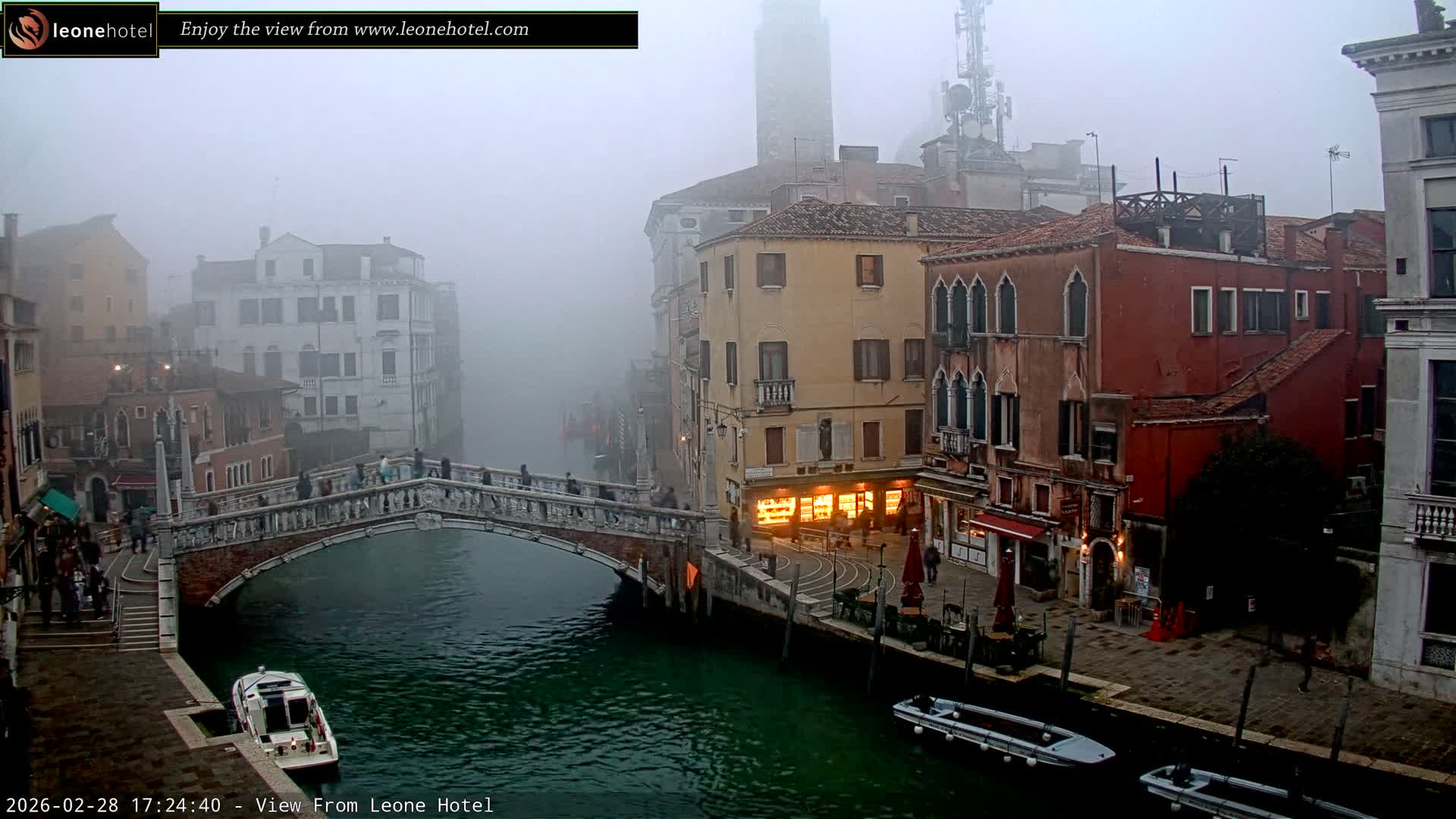 Venice, Canal of Cannaregio , Ponte delle Guglie Bridge Live Cam - Venice, Veneto, Italy