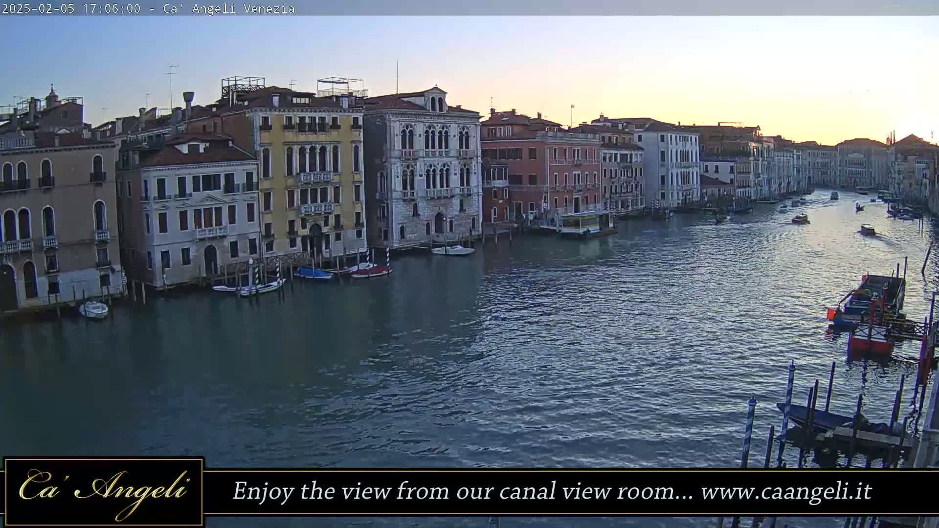 Grand Canal in Venezia Panaromic Live Cam - Venice, Veneto, Italy