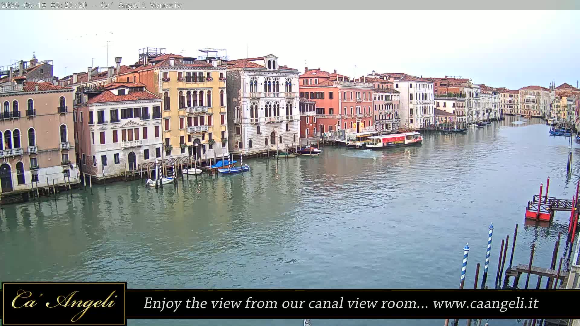 Grand Canal in Venezia Panaromic Live Cam - Venice, Veneto, Italy