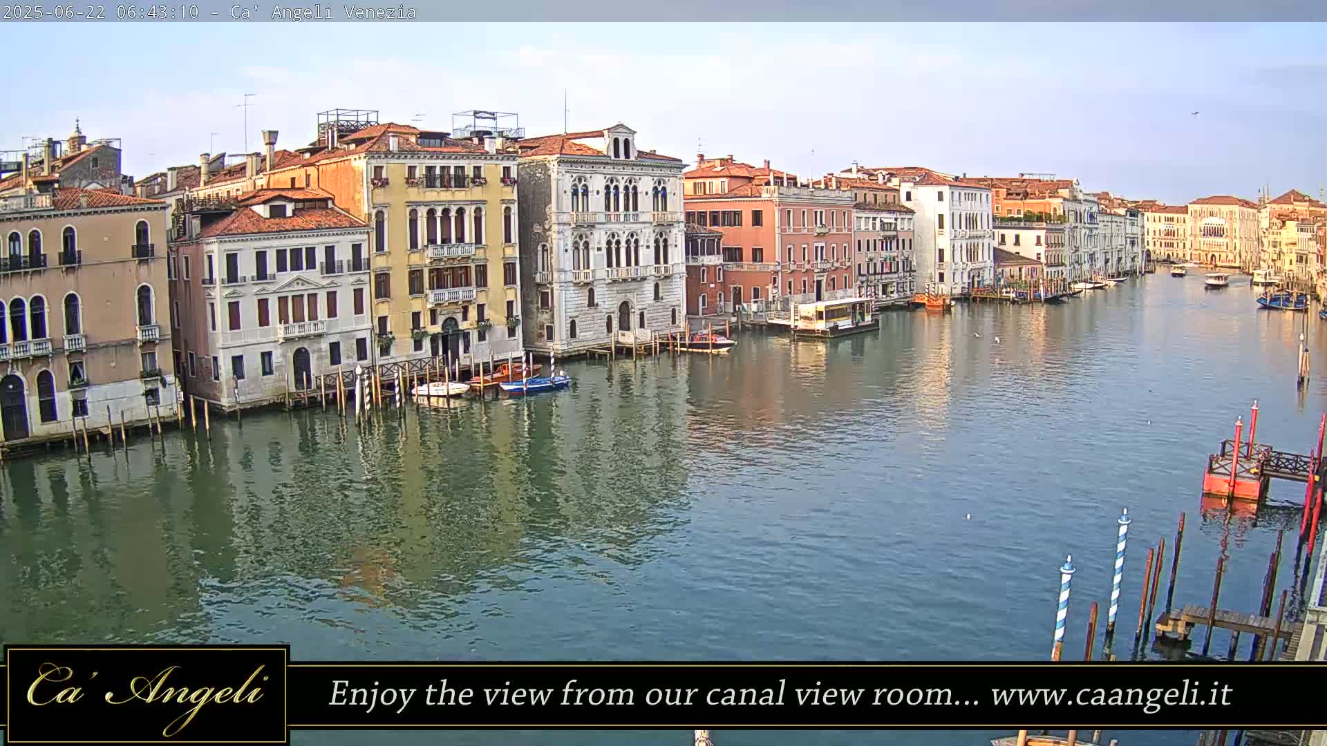 Grand Canal in Venezia Panaromic Live Cam - Venice, Veneto, Italy