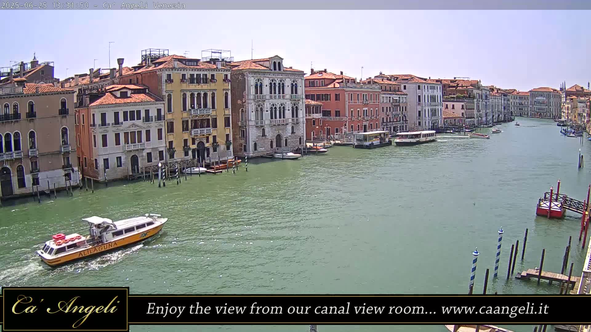 Grand Canal in Venezia Panaromic Live Cam - Venice, Veneto, Italy