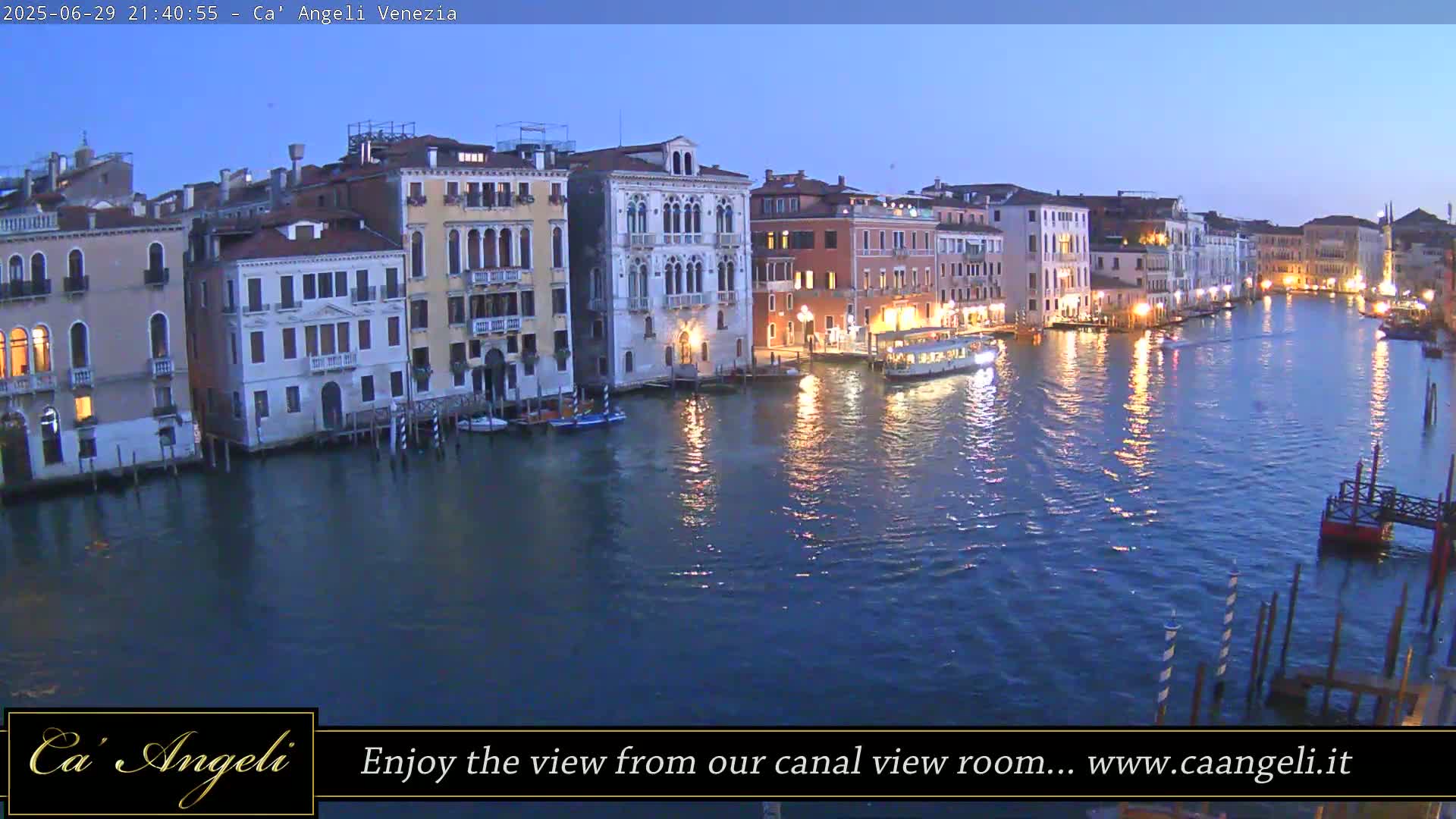 Grand Canal in Venezia Panaromic Live Cam - Venice, Veneto, Italy