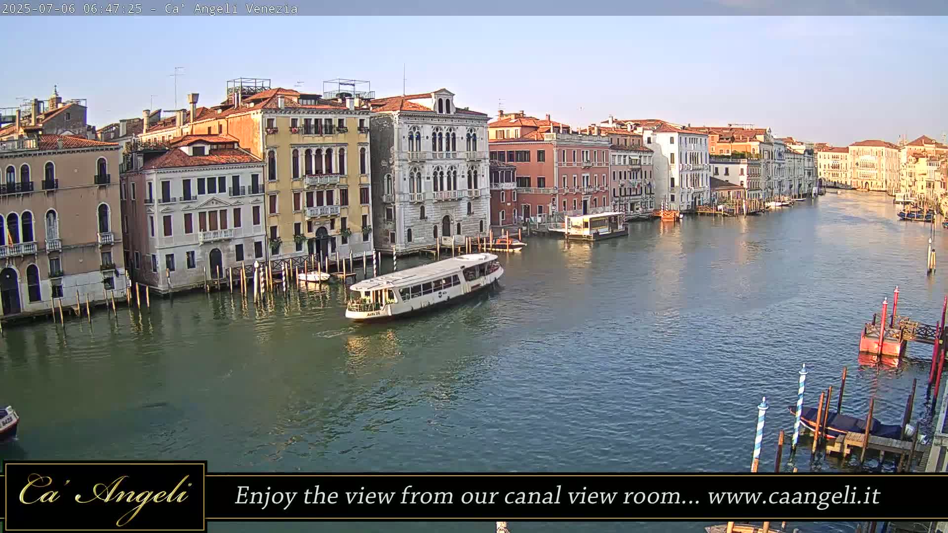 Grand Canal in Venezia Panaromic Live Cam - Venice, Veneto, Italy