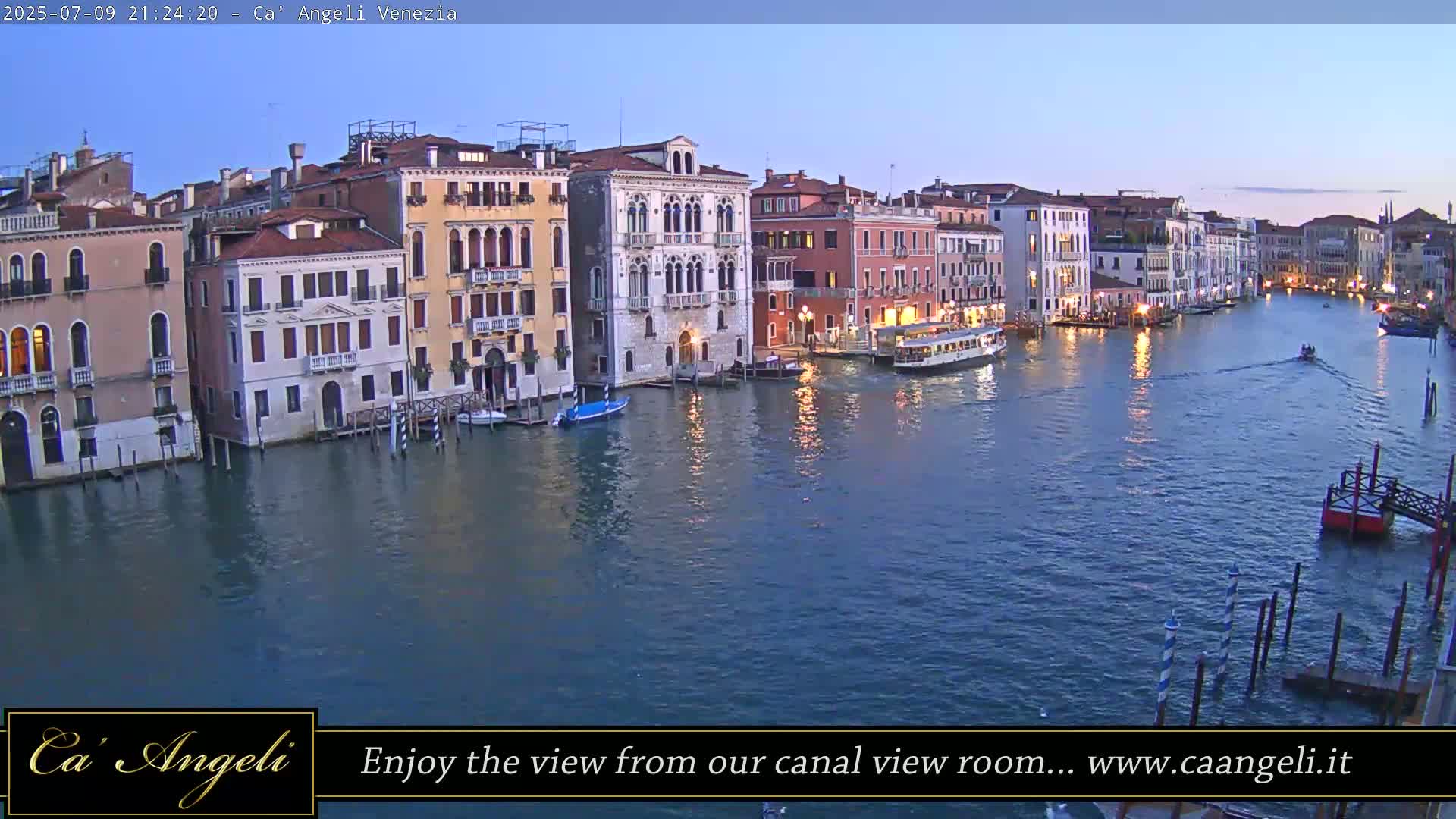 Grand Canal in Venezia Panaromic Live Cam - Venice, Veneto, Italy