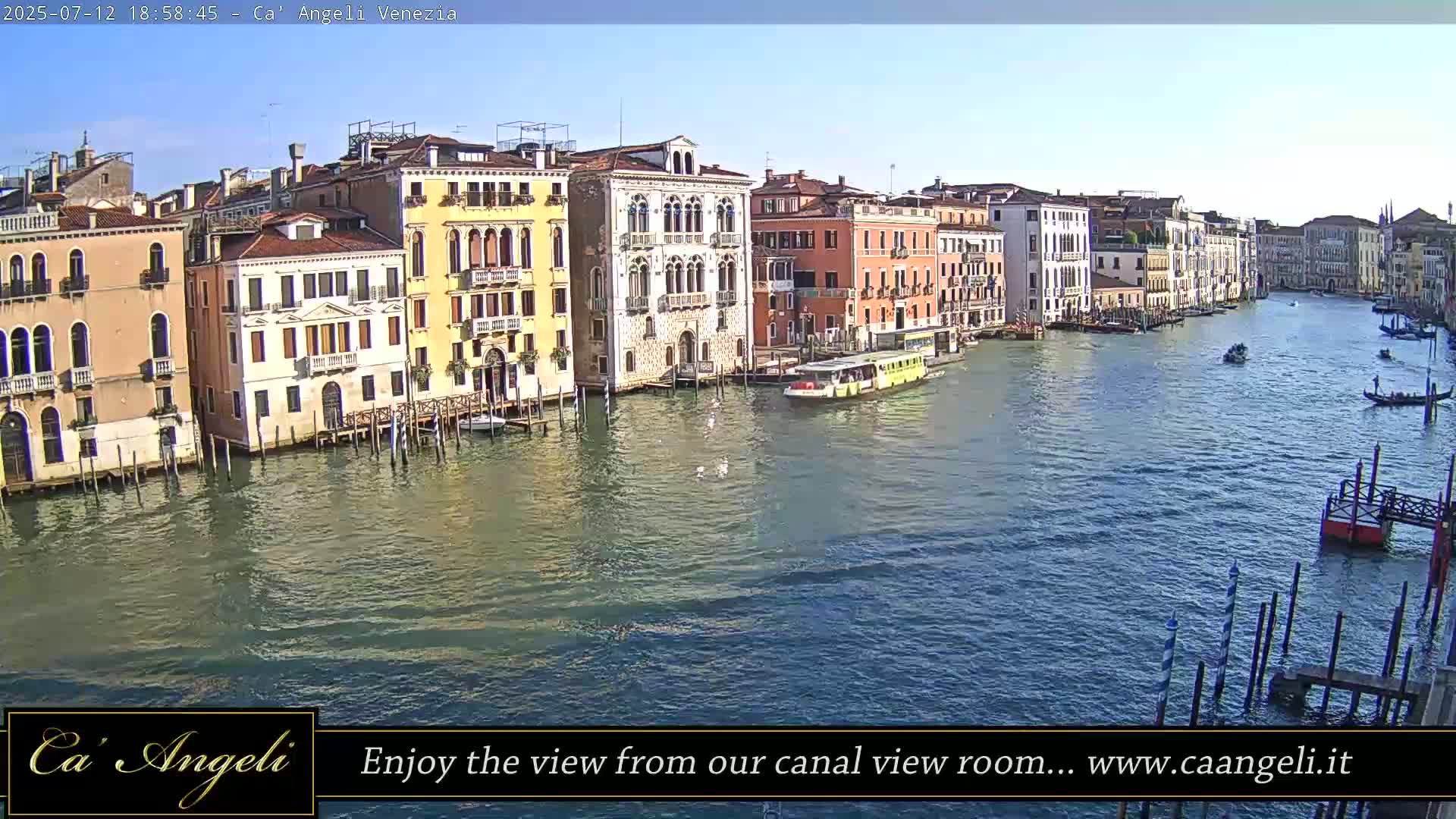 Grand Canal in Venezia Panaromic Live Cam - Venice, Veneto, Italy