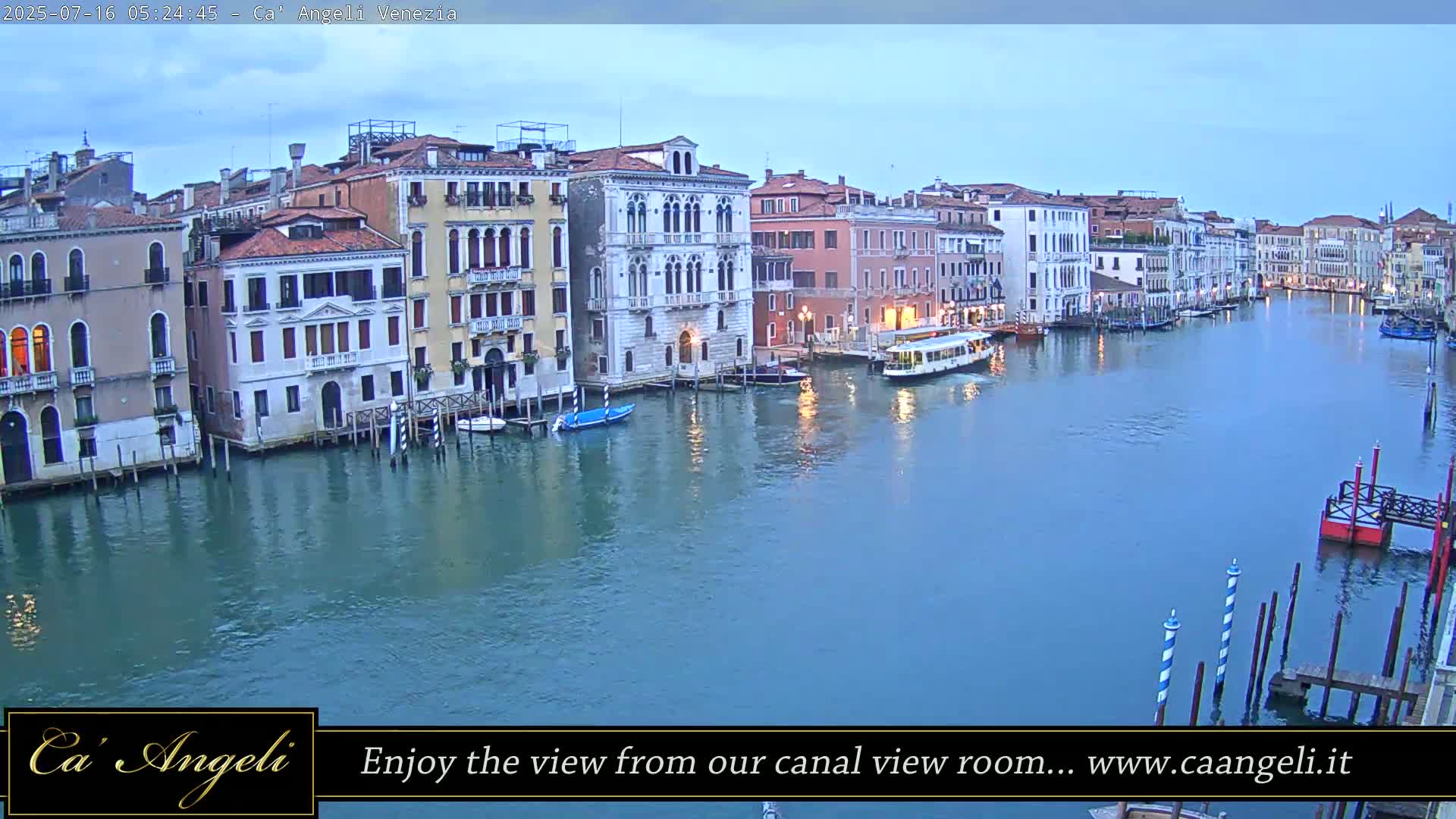 Grand Canal in Venezia Panaromic Live Cam - Venice, Veneto, Italy