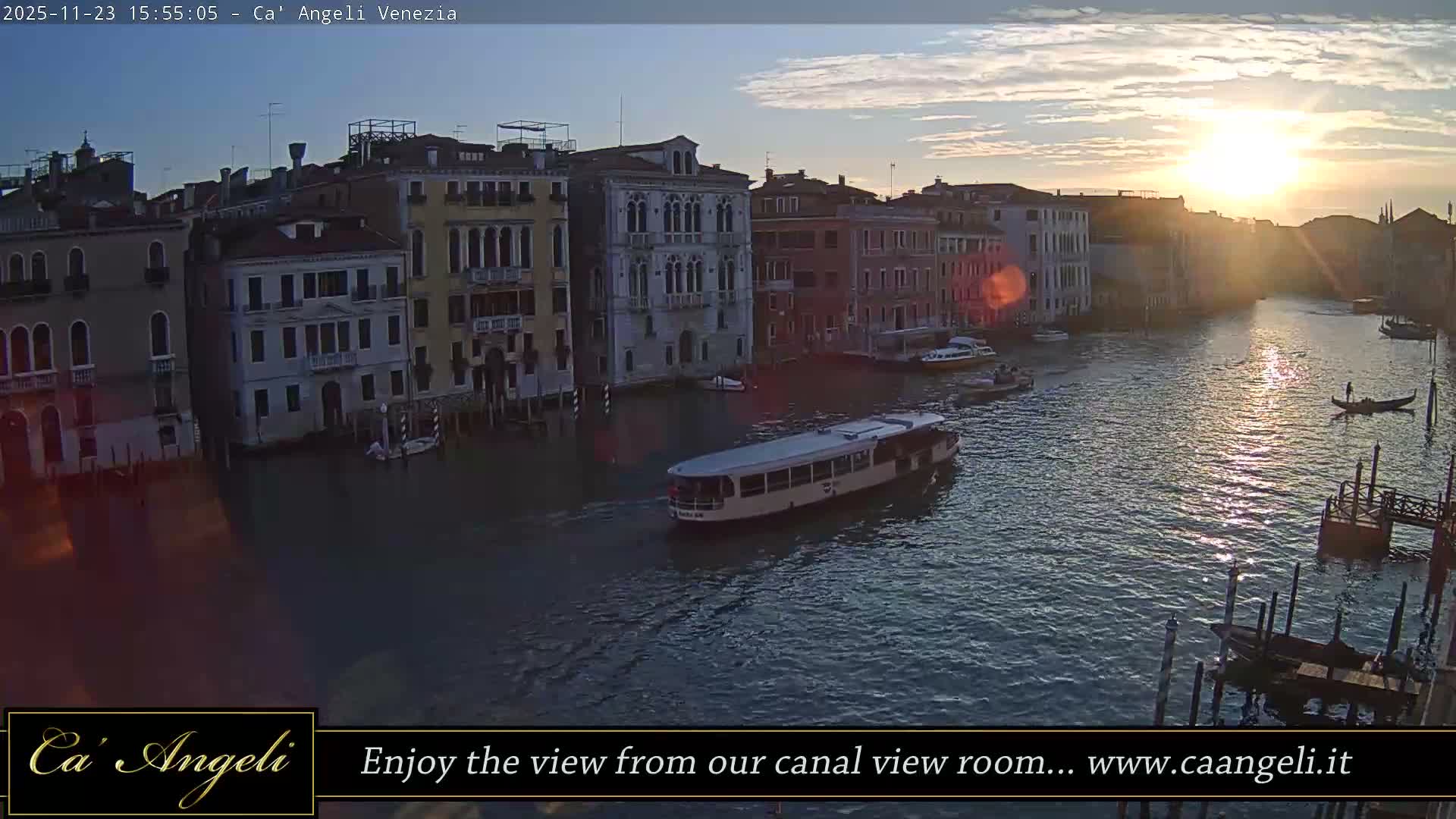 Grand Canal in Venezia Panaromic Live Cam - Venice, Veneto, Italy