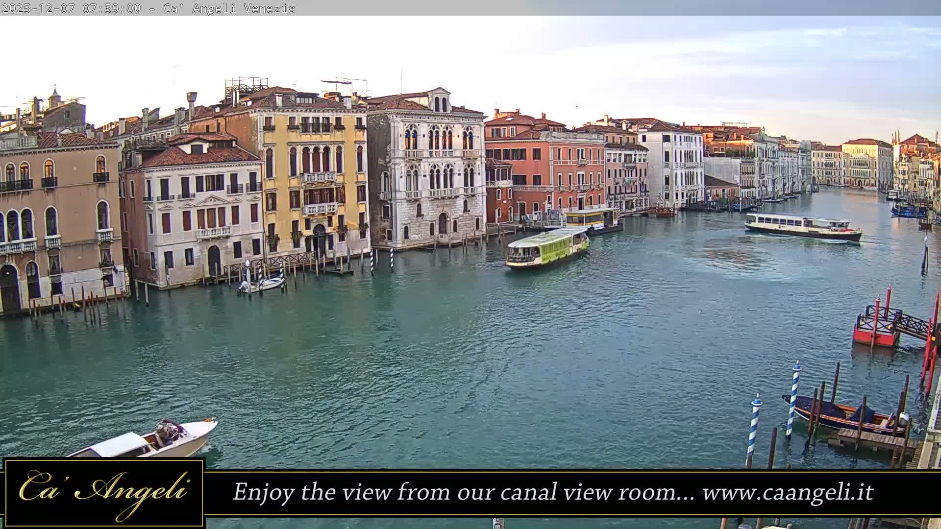Grand Canal in Venezia Panaromic Live Cam - Venice, Veneto, Italy