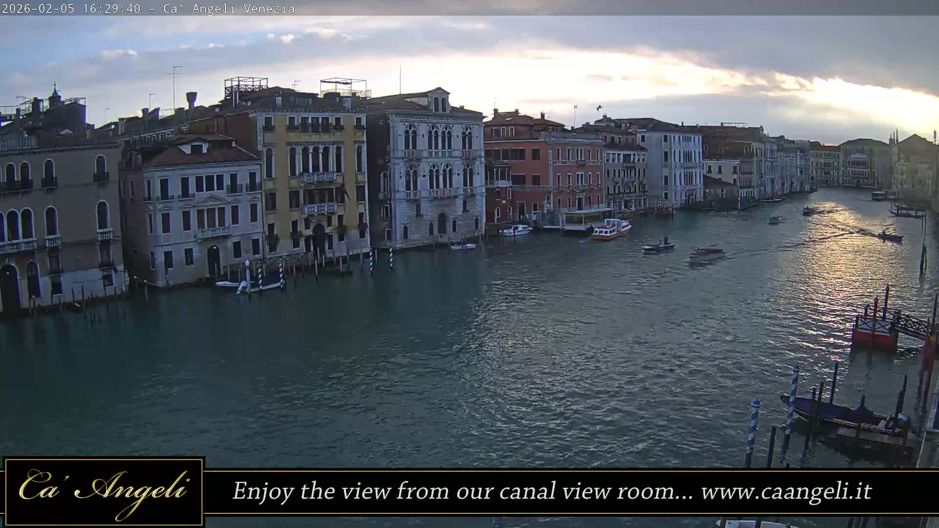 Grand Canal in Venezia Panaromic Live Cam - Venice, Veneto, Italy