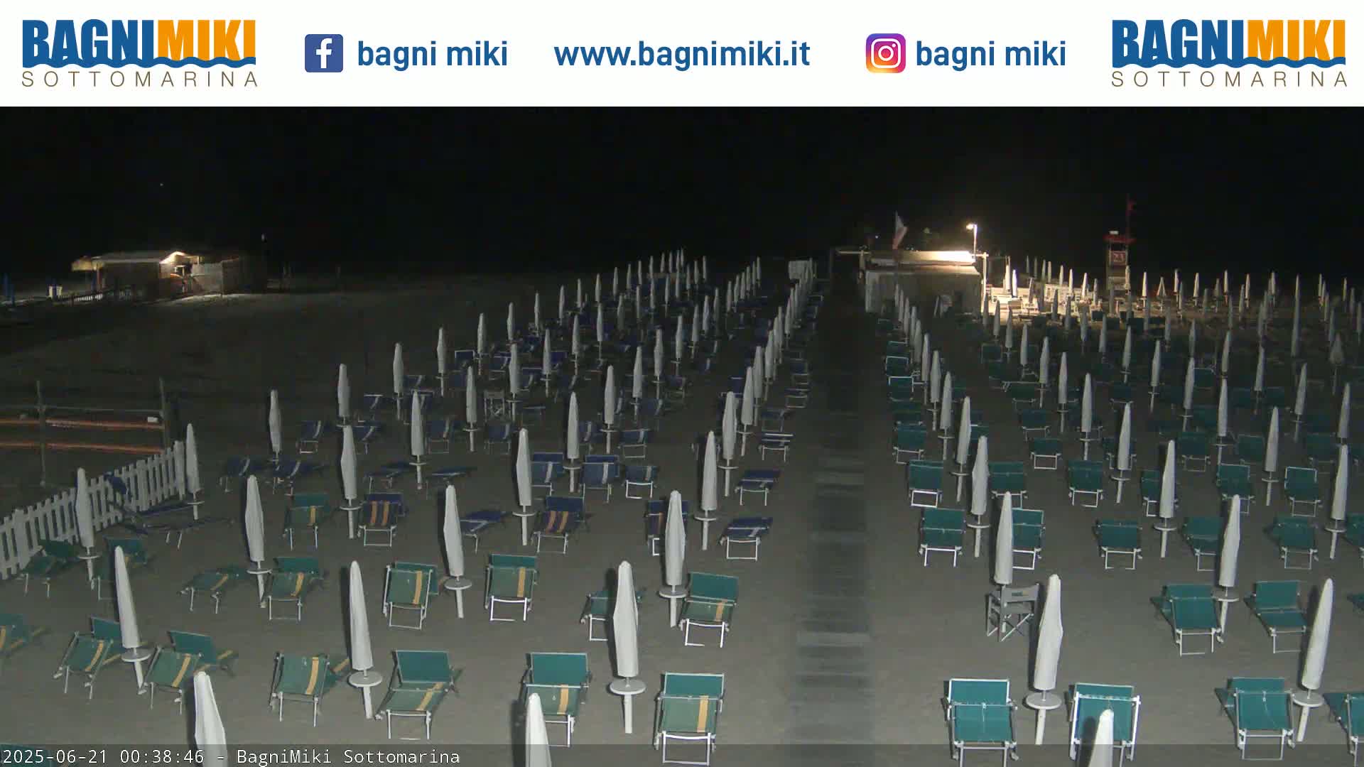 Venezia Sottomarina Miki Beach East View Live Cam - Venice, Veneto, Italy