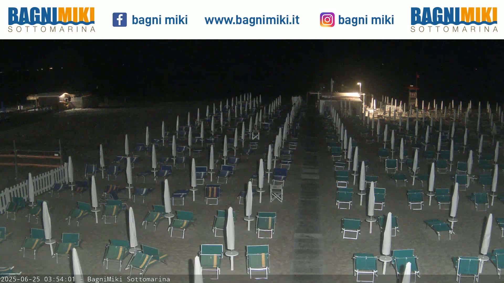 Venezia Sottomarina Miki Beach East View Live Cam - Venice, Veneto, Italy