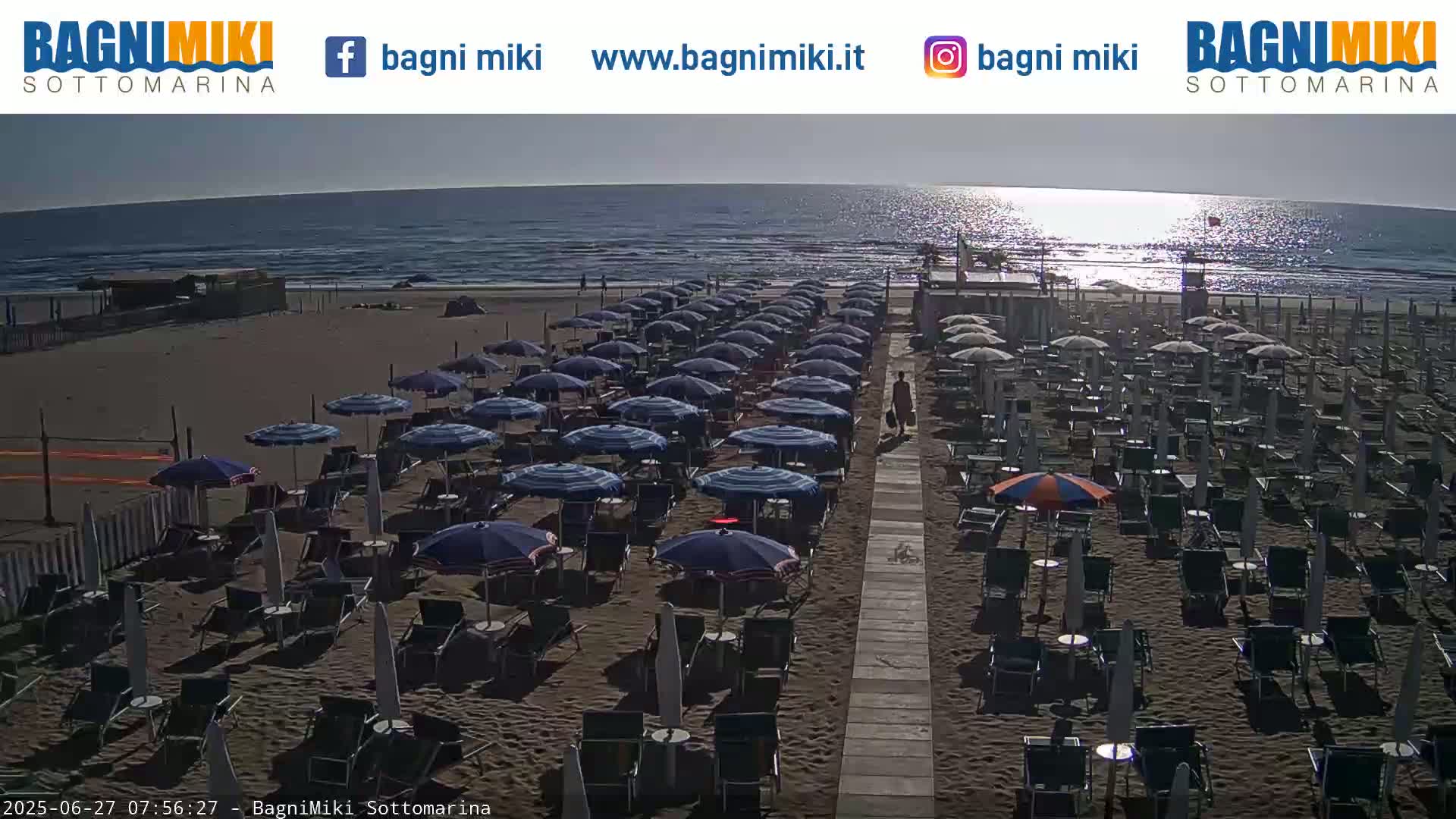 Venezia Sottomarina Miki Beach East View Live Cam - Venice, Veneto, Italy
