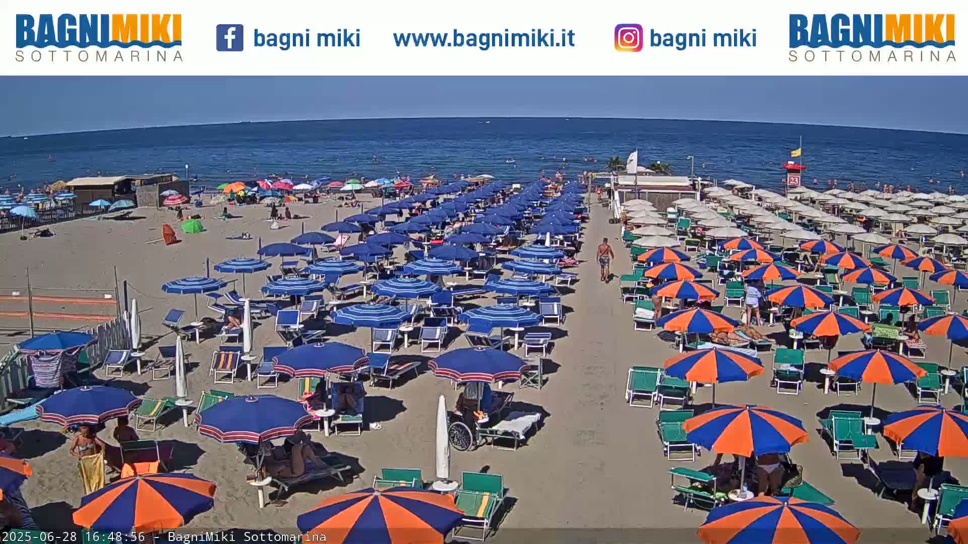 Venezia Sottomarina Miki Beach East View Live Cam - Venice, Veneto, Italy