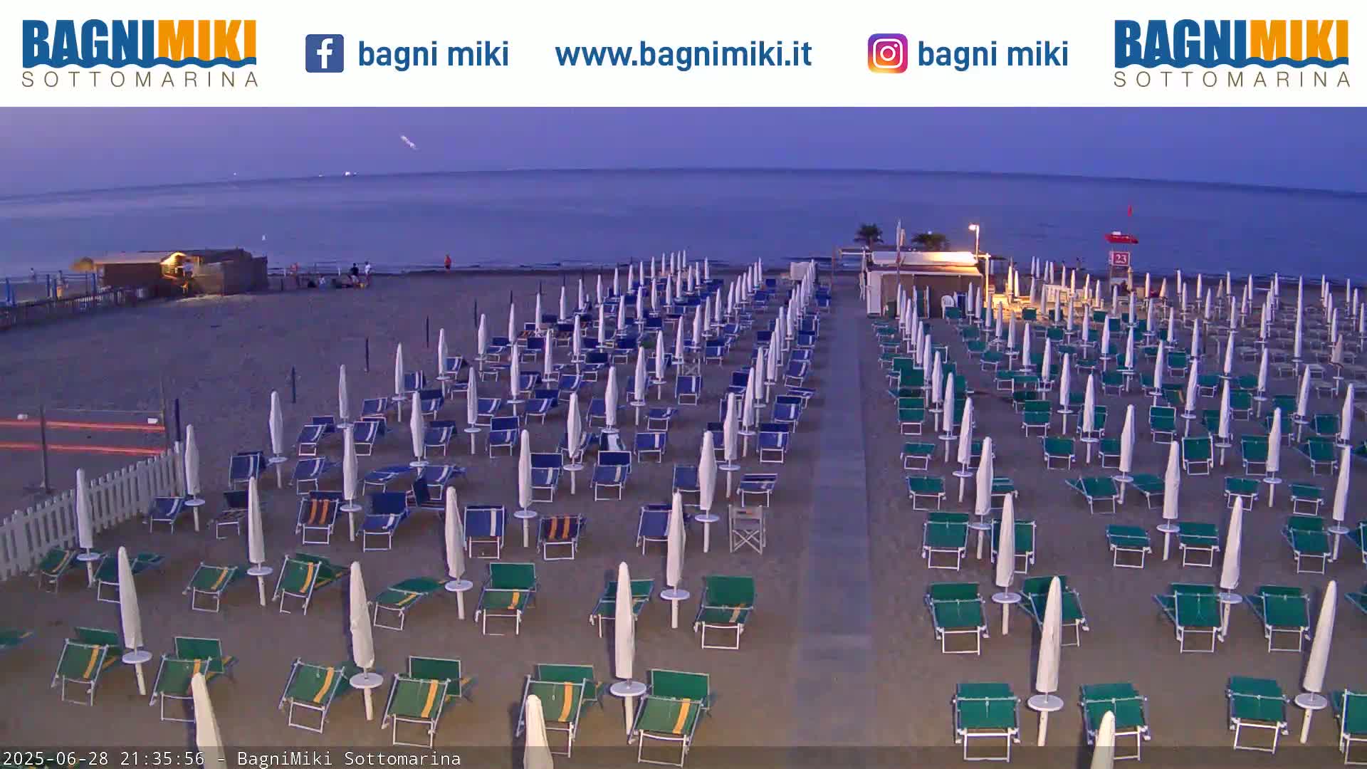 Venezia Sottomarina Miki Beach East View Live Cam - Venice, Veneto, Italy