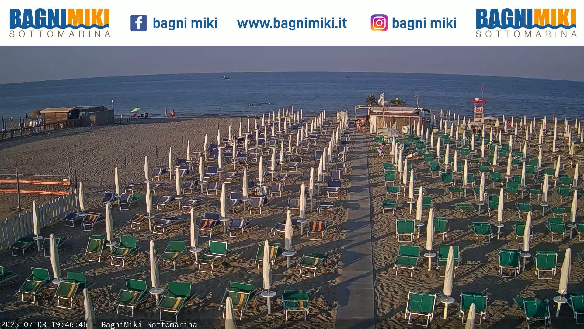 Venezia Sottomarina Miki Beach East View Live Cam - Venice, Veneto, Italy
