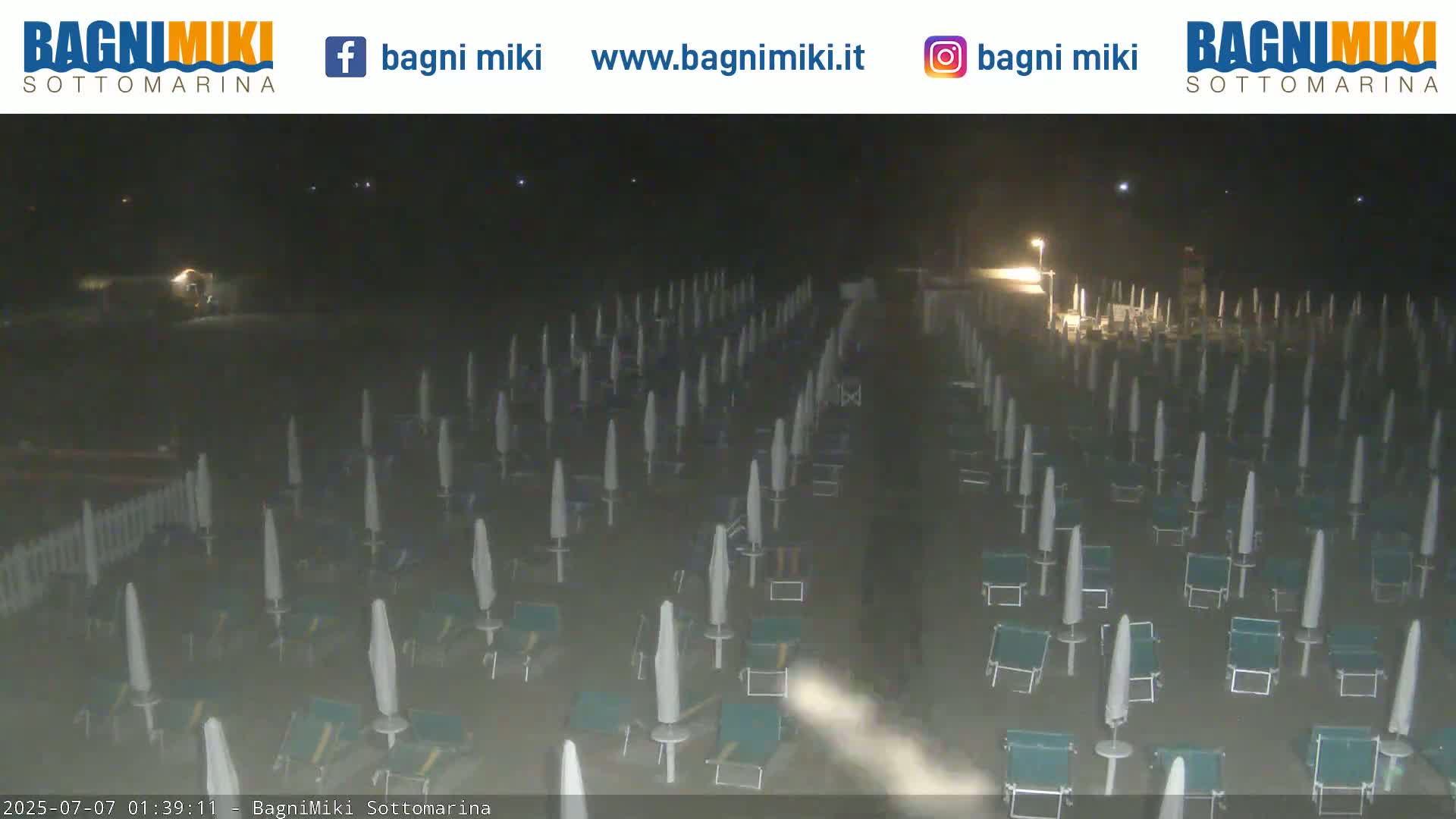 Venezia Sottomarina Miki Beach East View Live Cam - Venice, Veneto, Italy