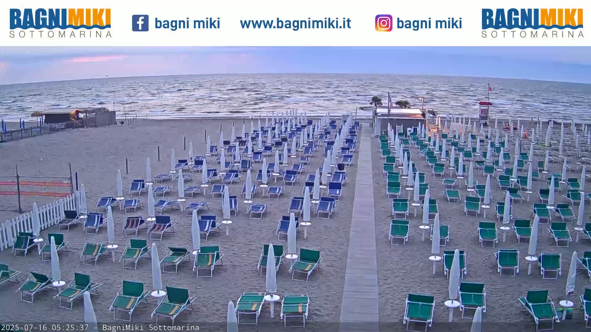 Venezia Sottomarina Miki Beach East View Live Cam - Venice, Veneto, Italy