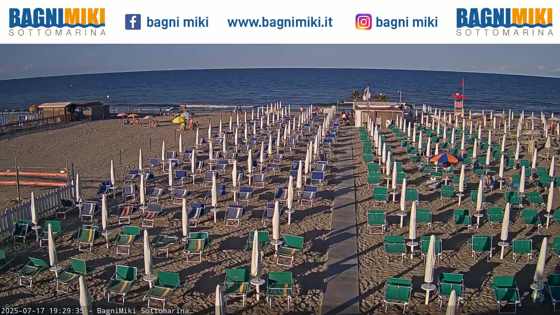 Venezia Sottomarina Miki Beach East View Live Cam - Venice, Veneto, Italy