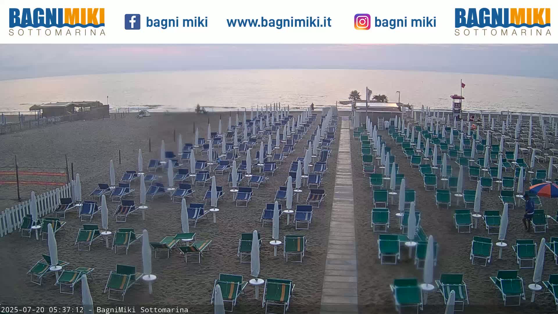 Venezia Sottomarina Miki Beach East View Live Cam - Venice, Veneto, Italy