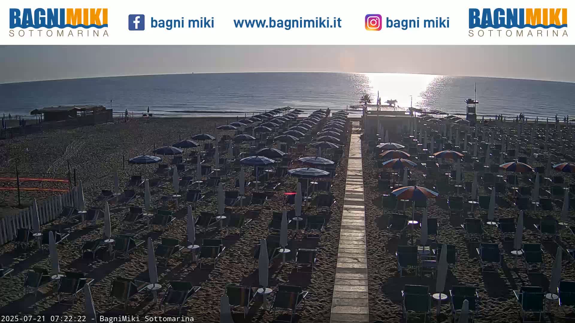 Venezia Sottomarina Miki Beach East View Live Cam - Venice, Veneto, Italy