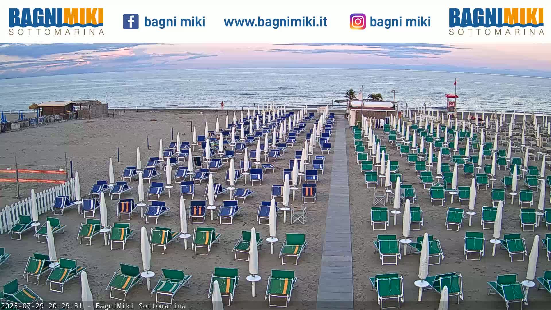 Venezia Sottomarina Miki Beach East View Live Cam - Venice, Veneto, Italy