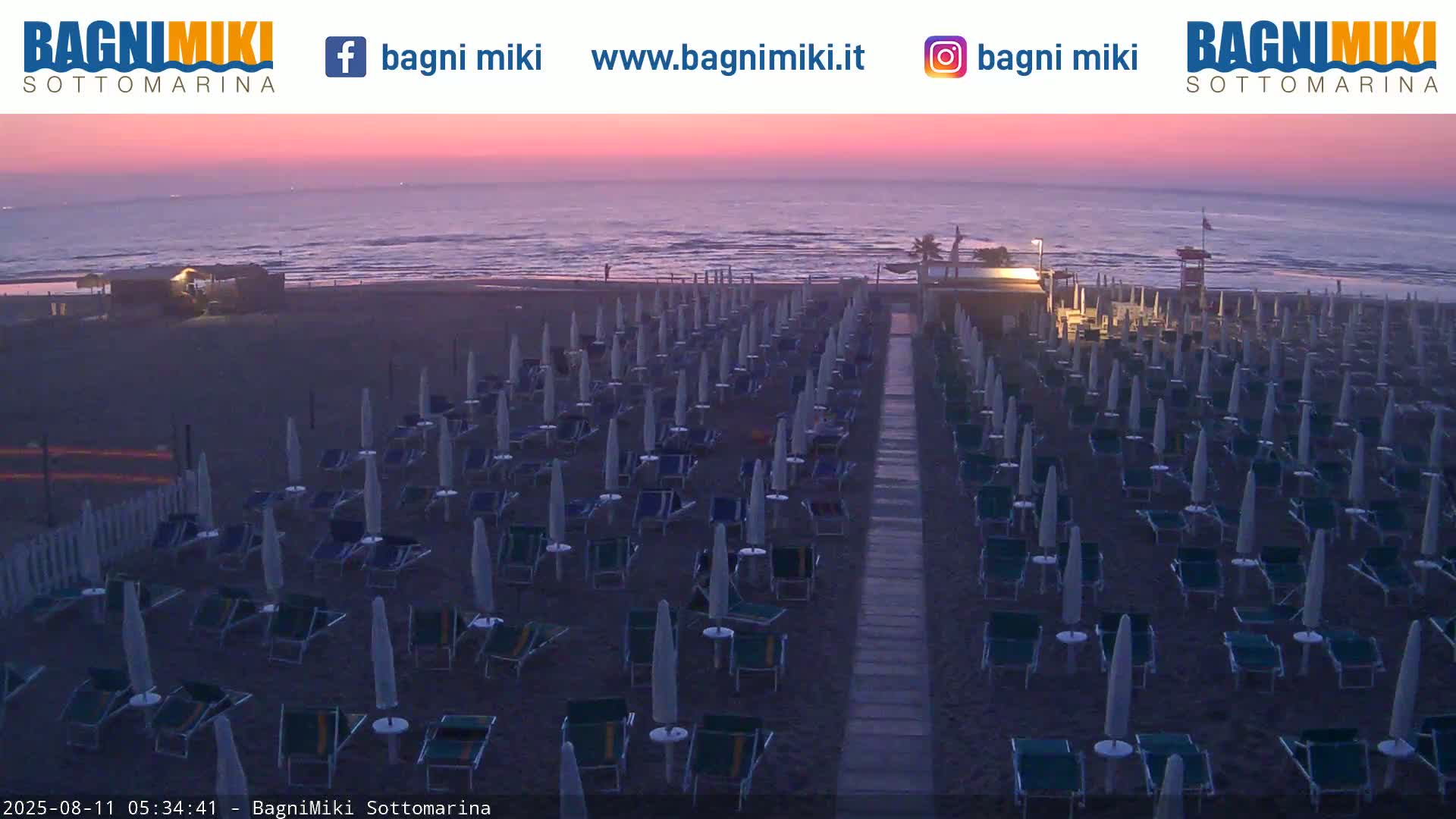 Venezia Sottomarina Miki Beach East View Live Cam - Venice, Veneto, Italy