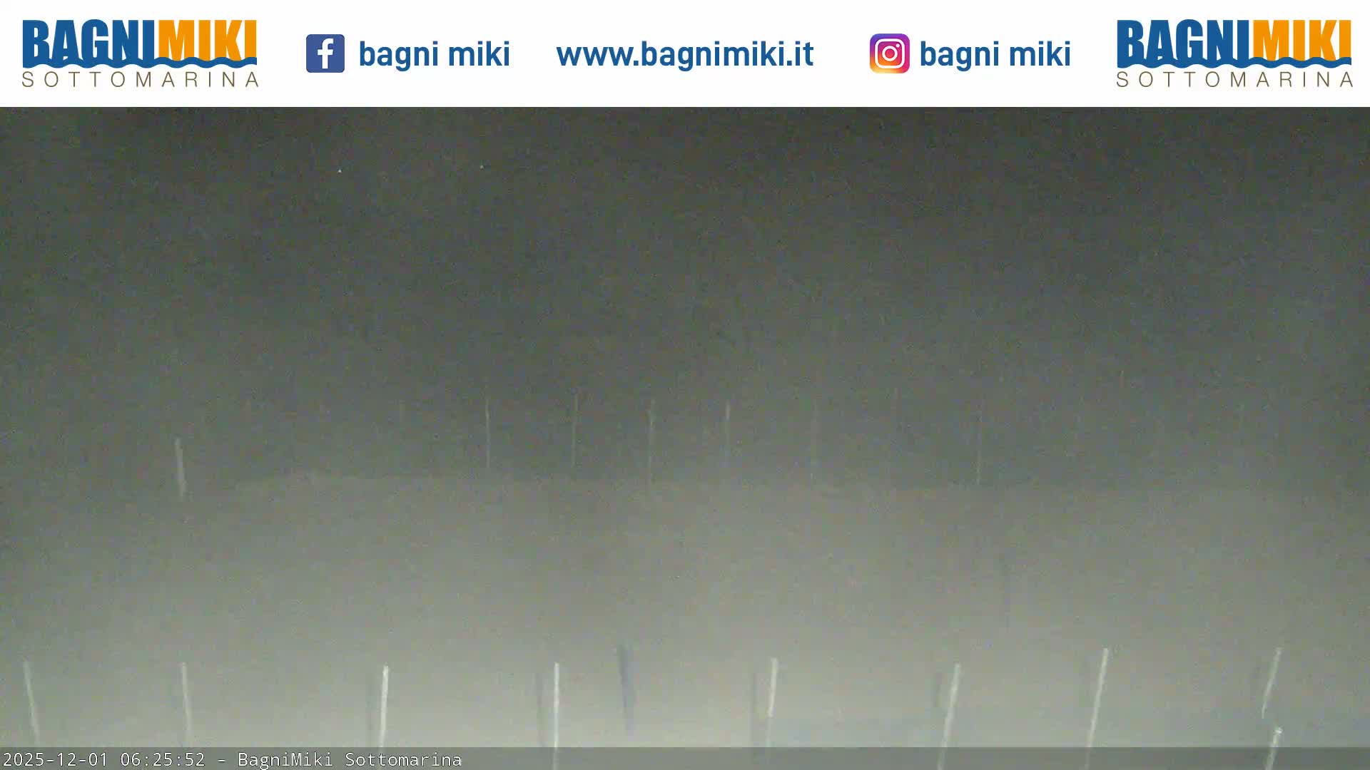 Venezia Sottomarina Miki Beach East View Live Cam - Venice, Veneto, Italy