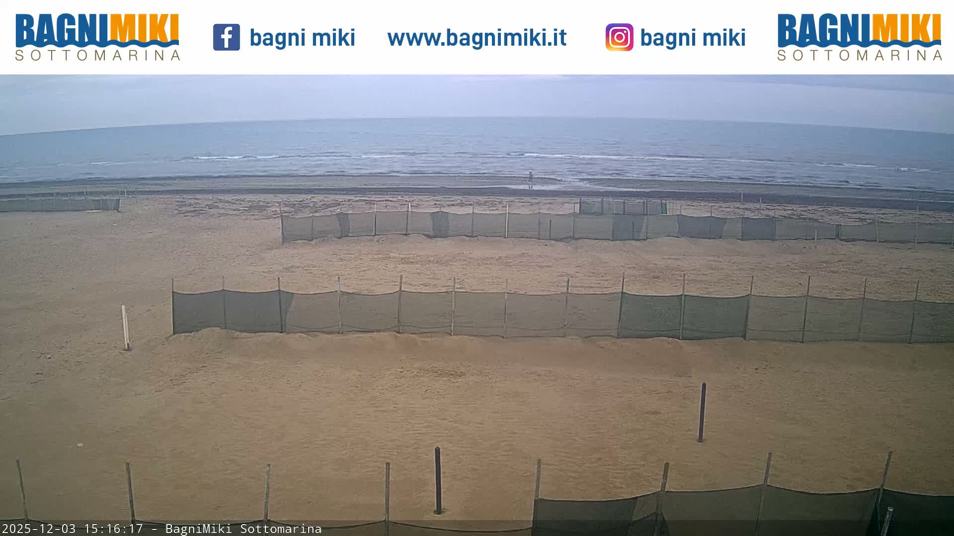 Venezia Sottomarina Miki Beach East View Live Cam - Venice, Veneto, Italy