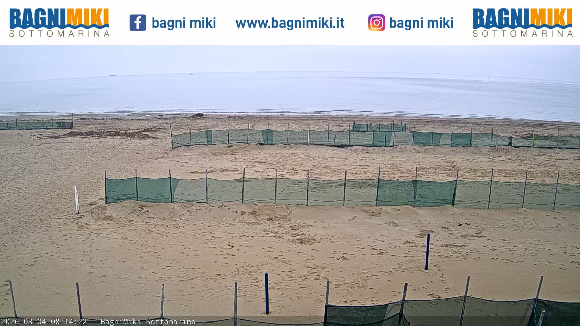 Venezia Sottomarina Miki Beach East View Live Cam - Venice, Veneto, Italy