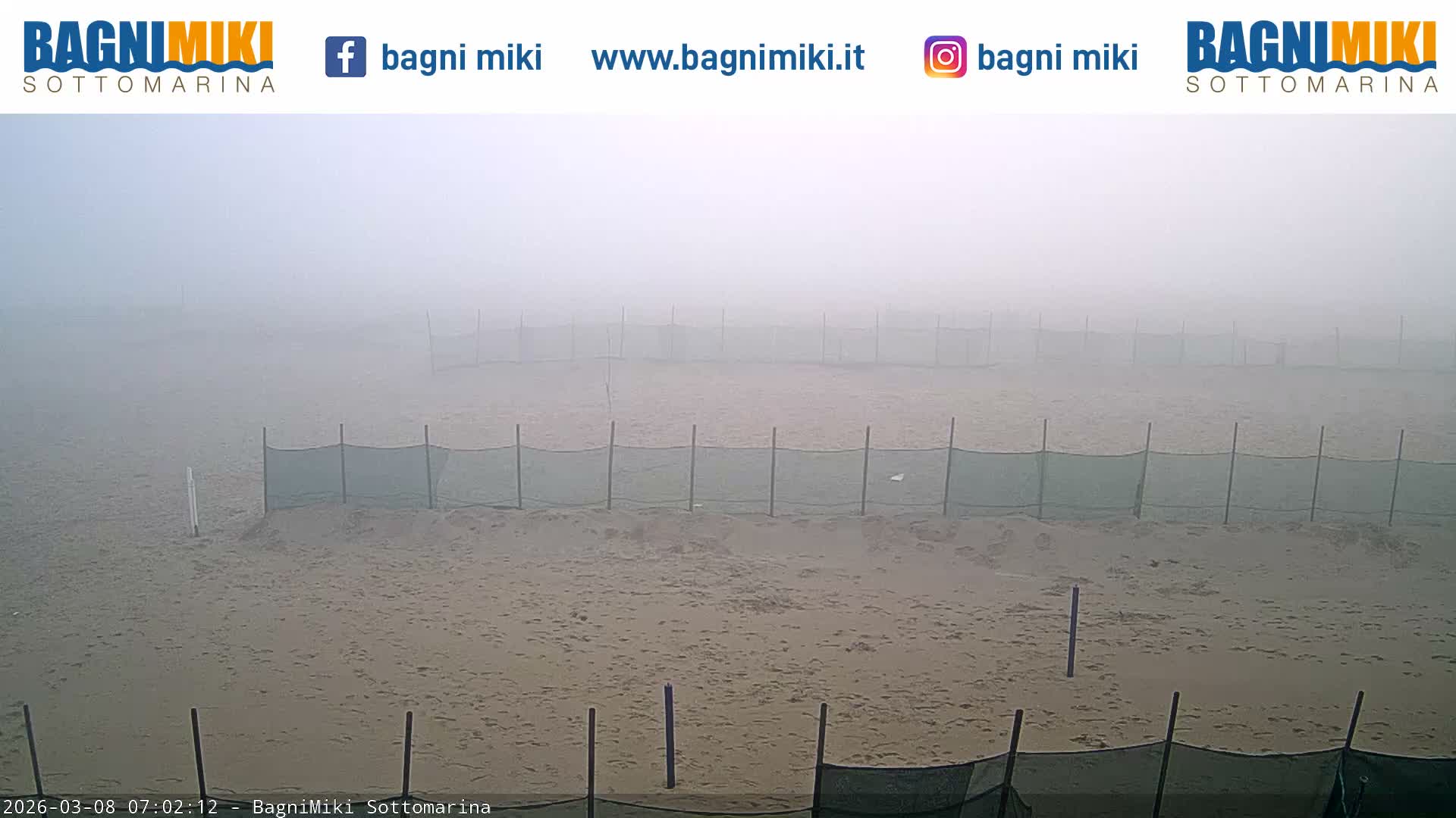 Venezia Sottomarina Miki Beach East View Live Cam - Venice, Veneto, Italy