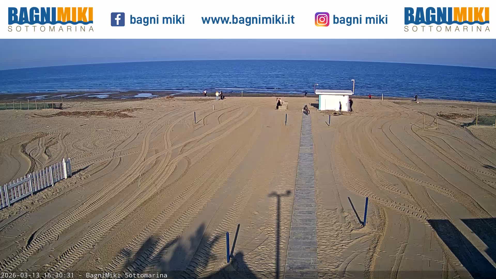 Venezia Sottomarina Miki Beach East View Live Cam - Venice, Veneto, Italy