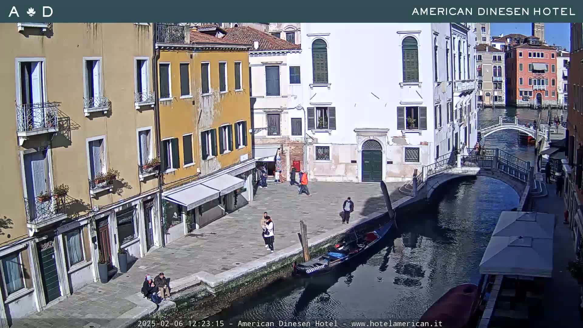 Venice Dorsoduro Canal Live Cam - Veneto, Italy