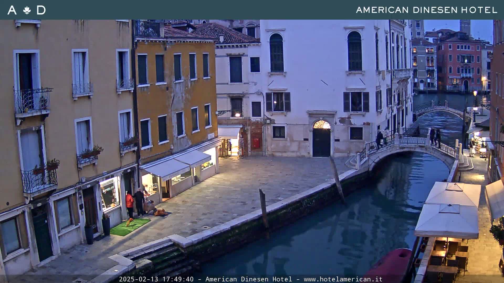 Venice Dorsoduro Canal Live Cam - Veneto, Italy