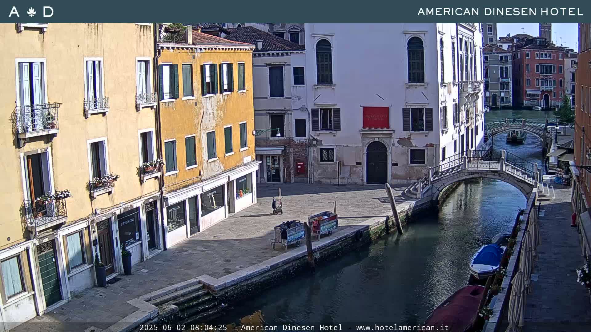 Venice Dorsoduro Canal Live Cam - Venice, Veneto, Italy