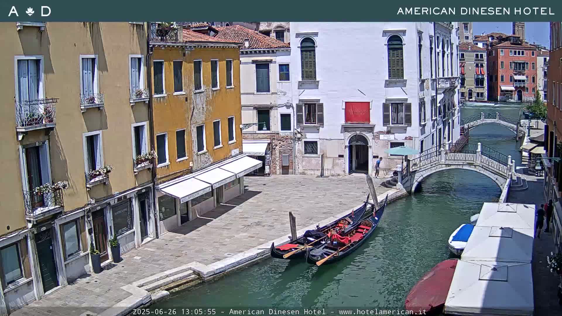 Venice Dorsoduro Canal Live Cam - Venice, Veneto, Italy