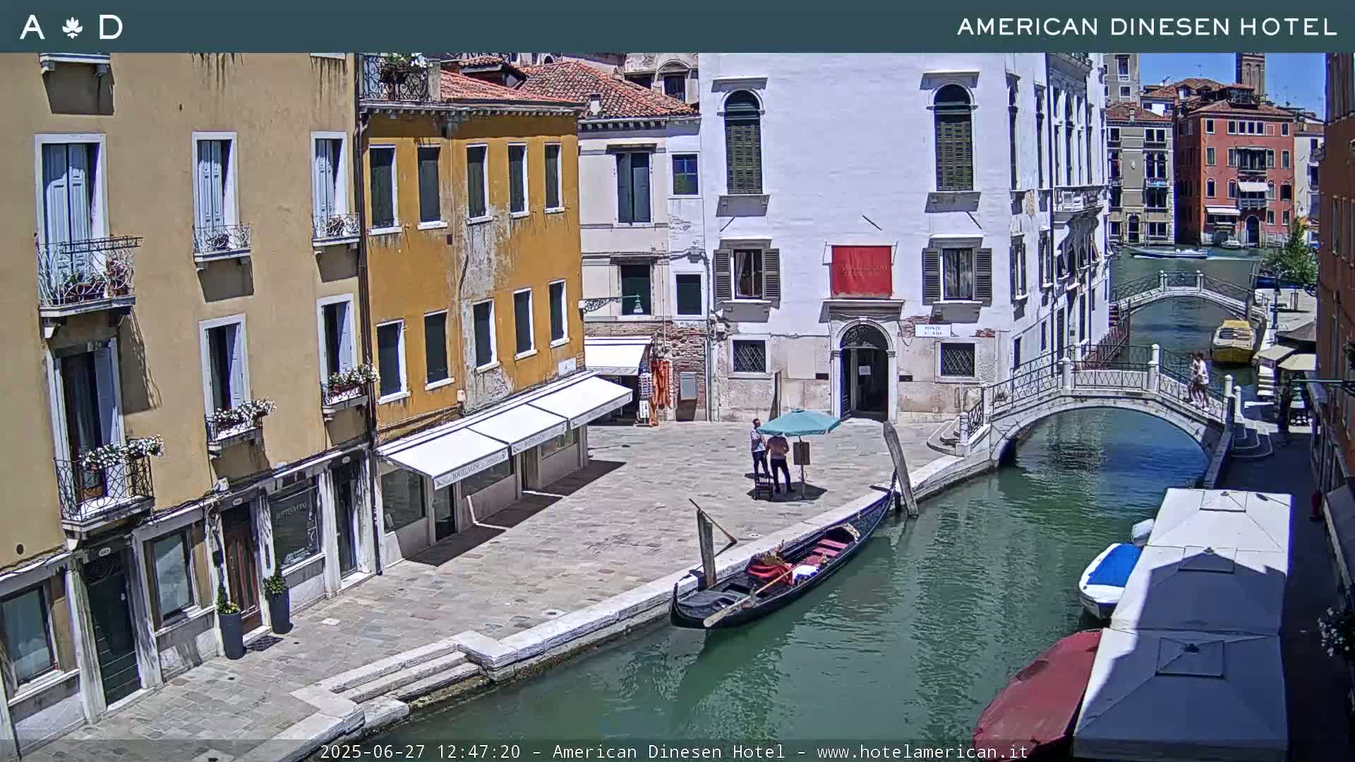 Venice Dorsoduro Canal Live Cam - Venice, Veneto, Italy