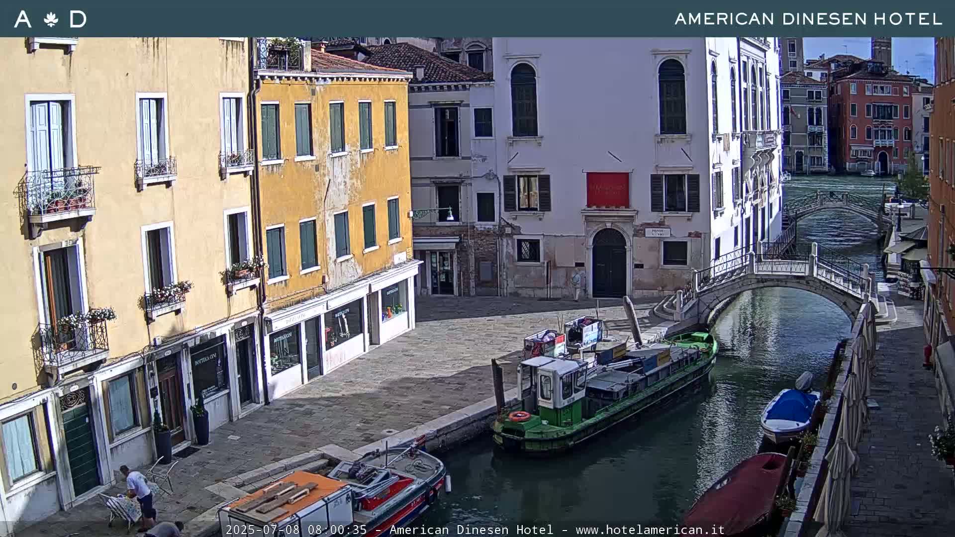 Venice Dorsoduro Canal Live Cam - Venice, Veneto, Italy